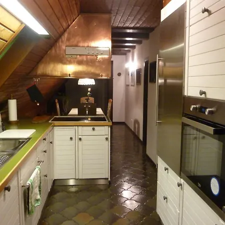 Haus Anne Apartman *